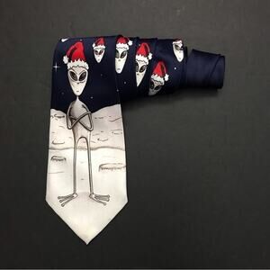 Vintage Alien Christmas Tie, super fun to wear!